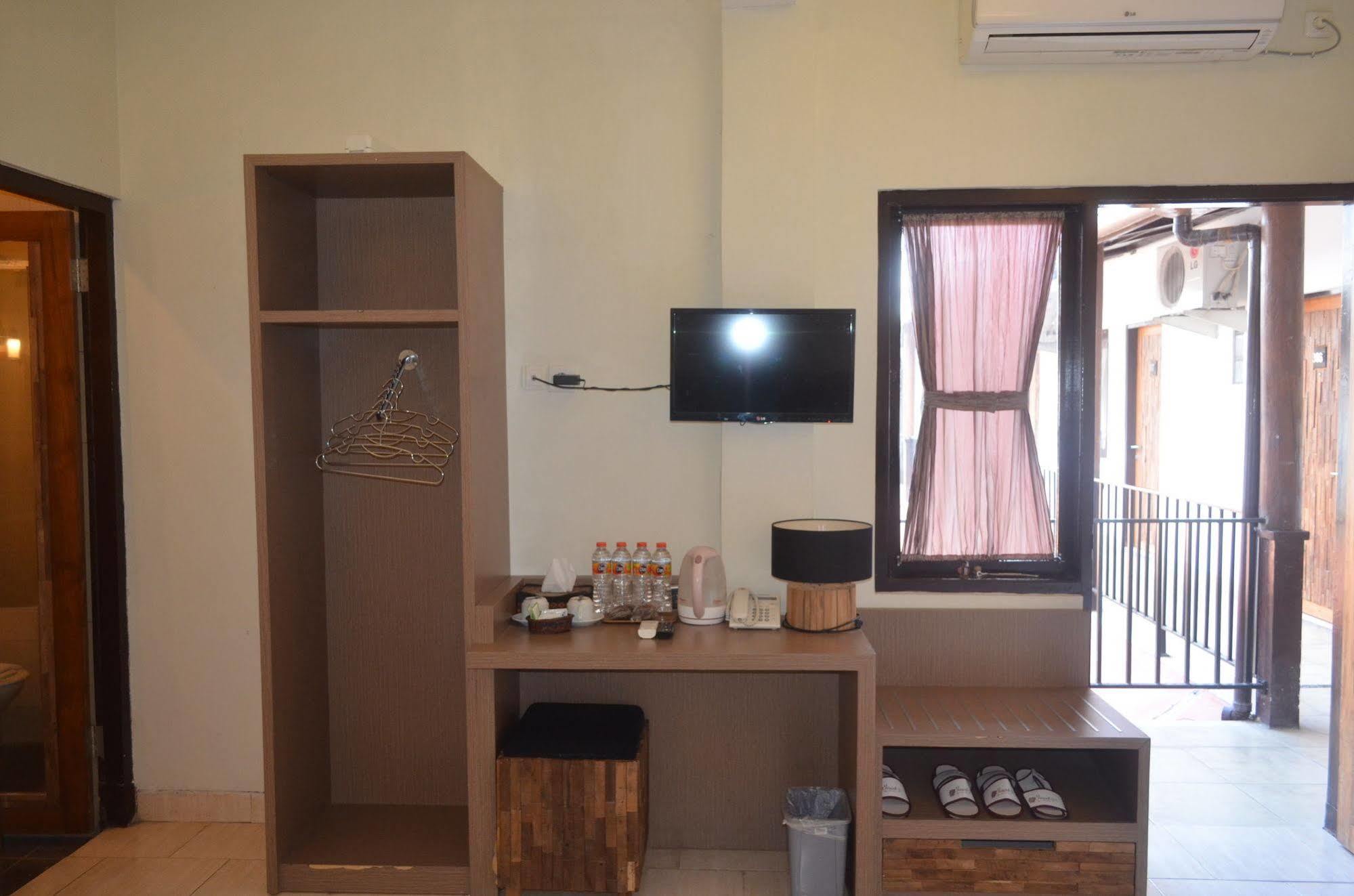 Hotel Mawar Asri 2*
