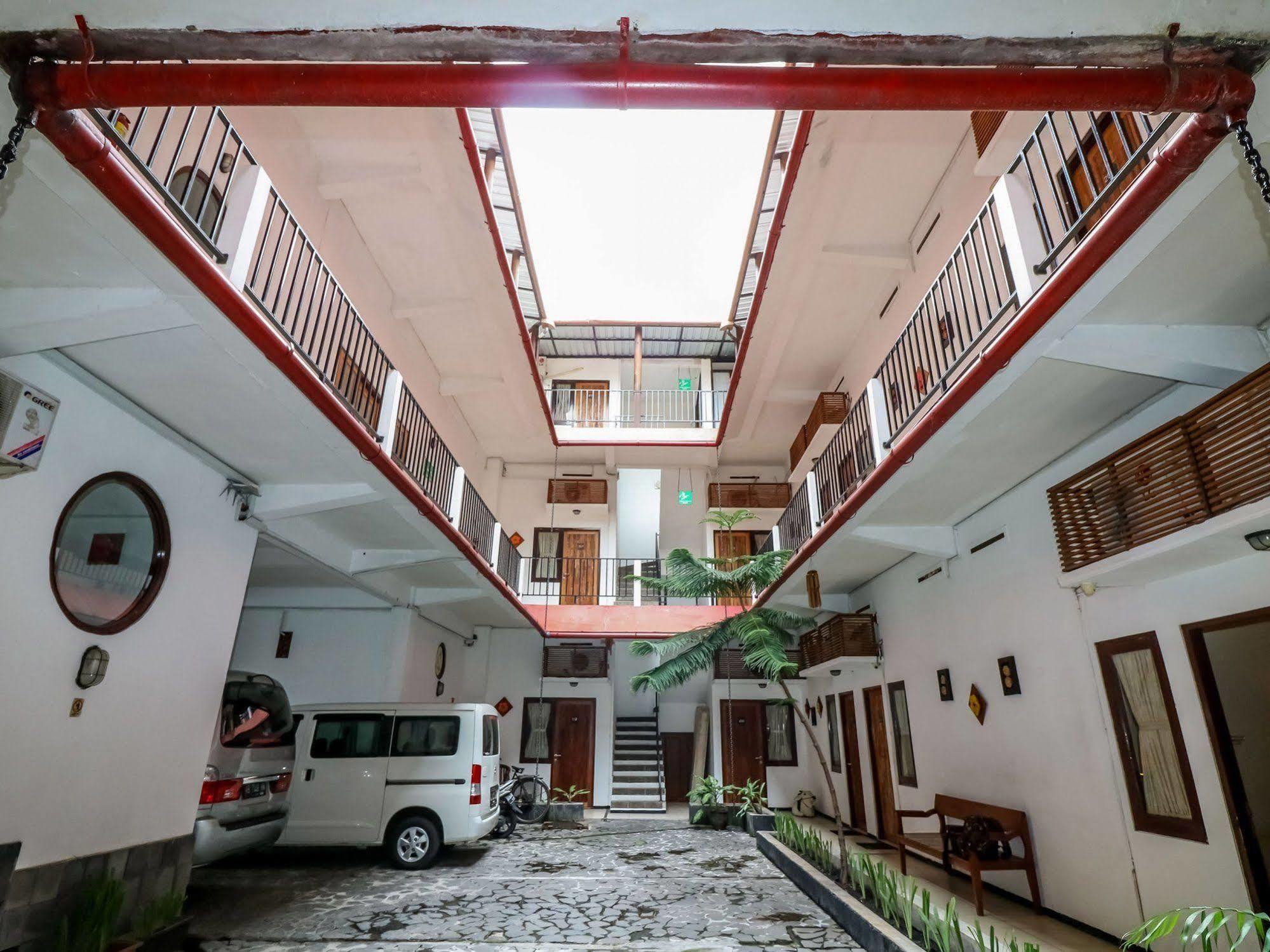 Hotel Mawar Asri 2*